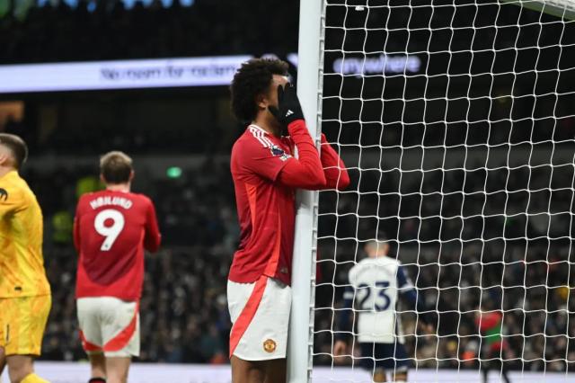 1740230844125014484.png manchester united 3.png