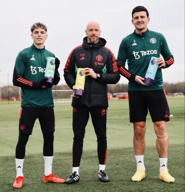 1702090560442069544.jpeg GA3SDXWW4AAx077.jpeg